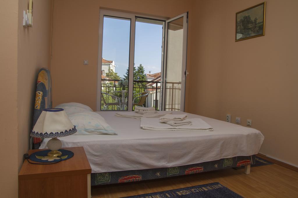 Apartments Gugolj M&M Χέρτσεγκ Νόβι Εξωτερικό φωτογραφία